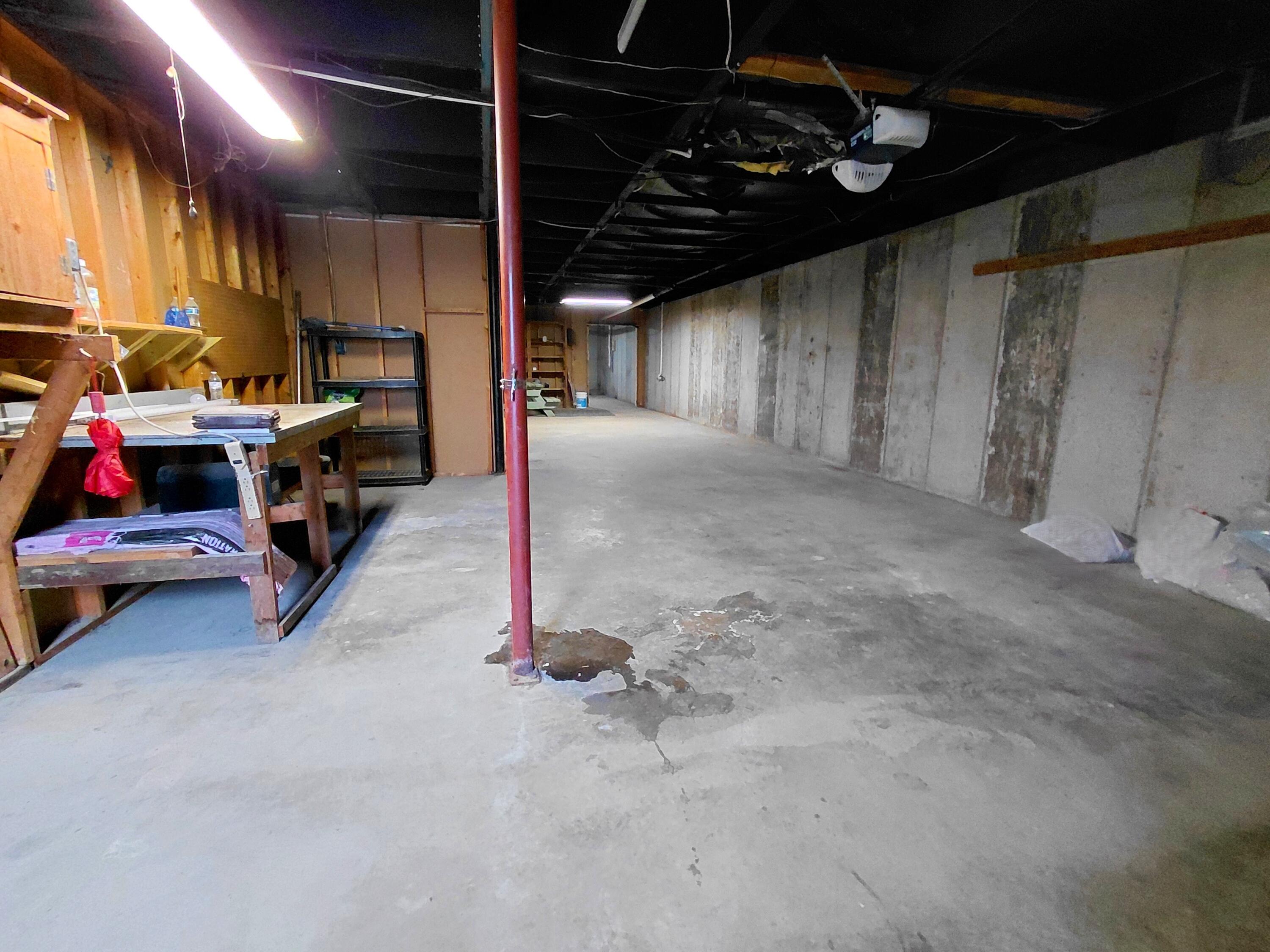 3022 Airport Road Danville, KY 40422 - Photo 29 of 42 basement garage