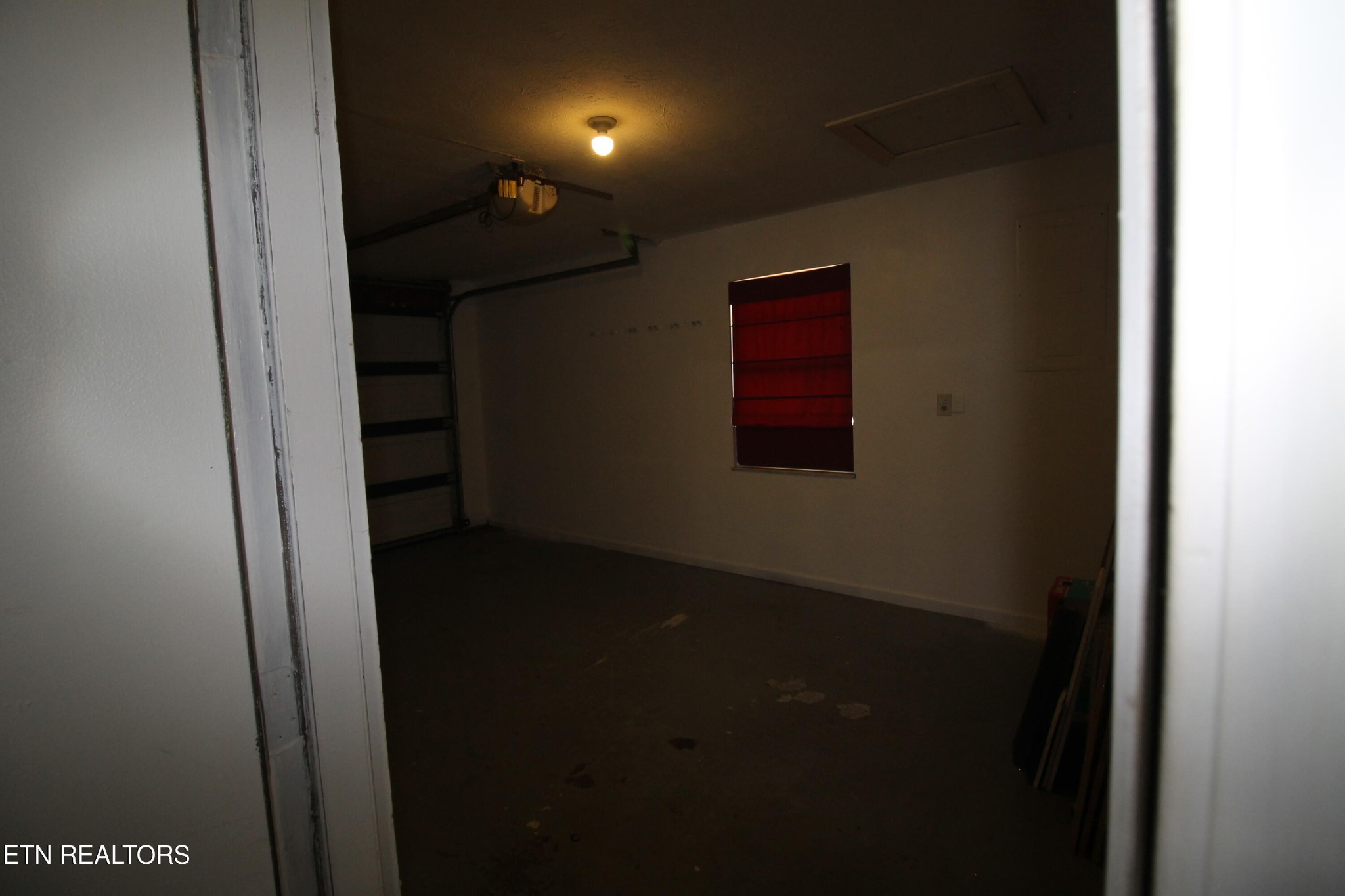 2523 Chukar Road Knoxville, TN 37923 - Photo 13 of 33 a view of hallway