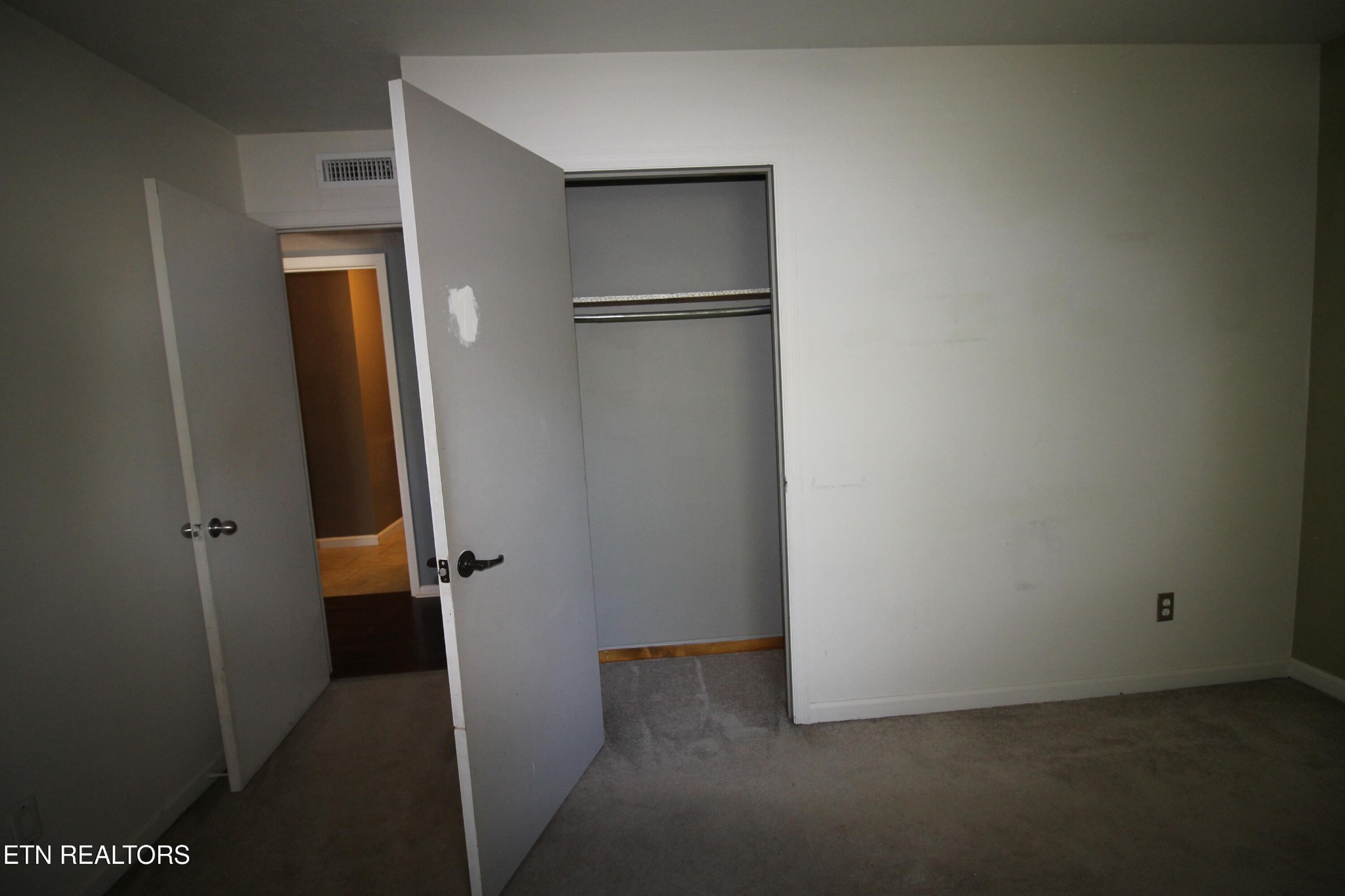 2523 Chukar Road Knoxville, TN 37923 - Photo 22 of 33 a view of closet area