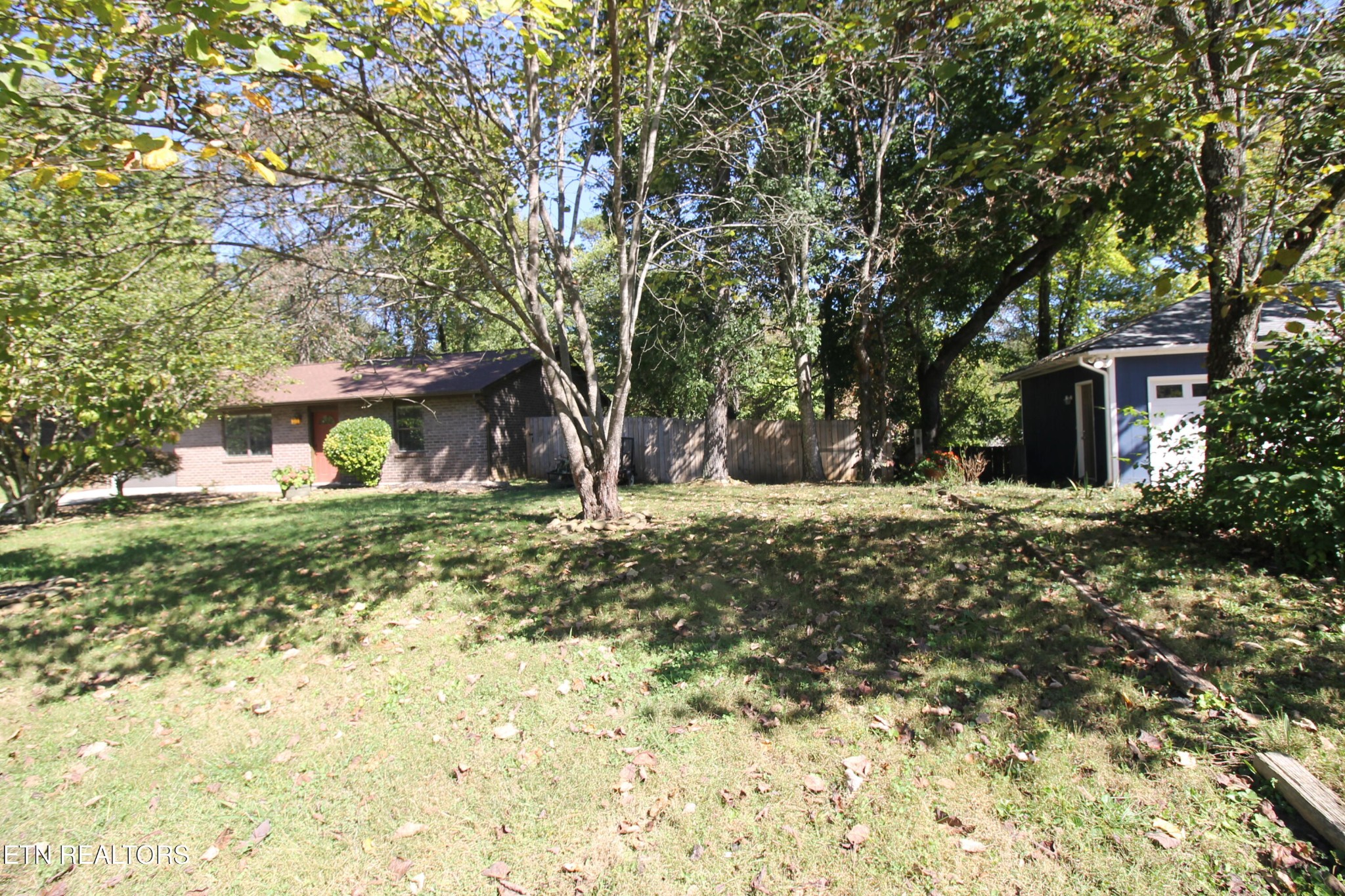 2523 Chukar Road Knoxville, TN 37923 - Photo 3 of 33 a front view of house with garden