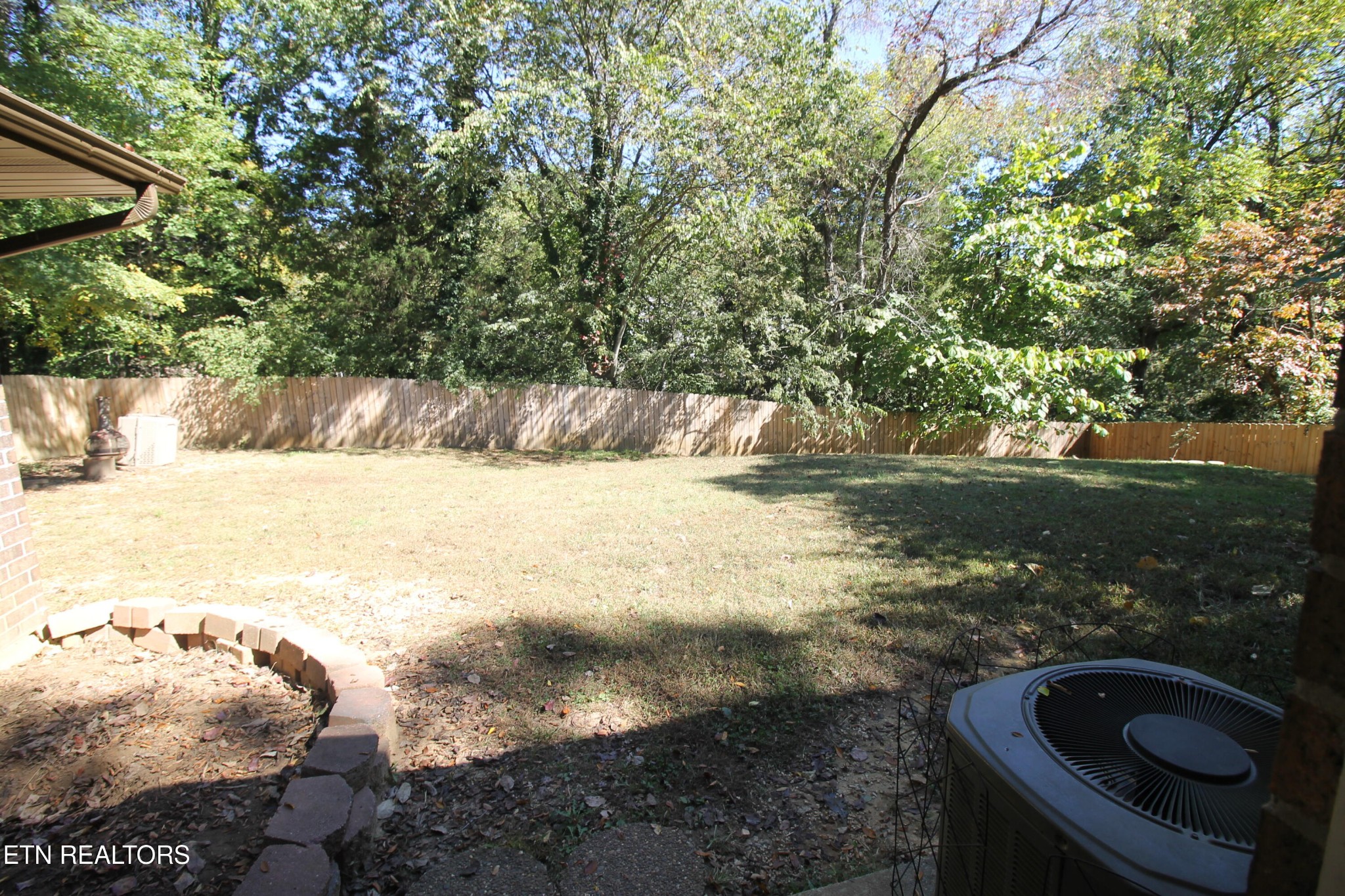 2523 Chukar Road Knoxville, TN 37923 - Photo 33 of 33 a view of a backyard of the house