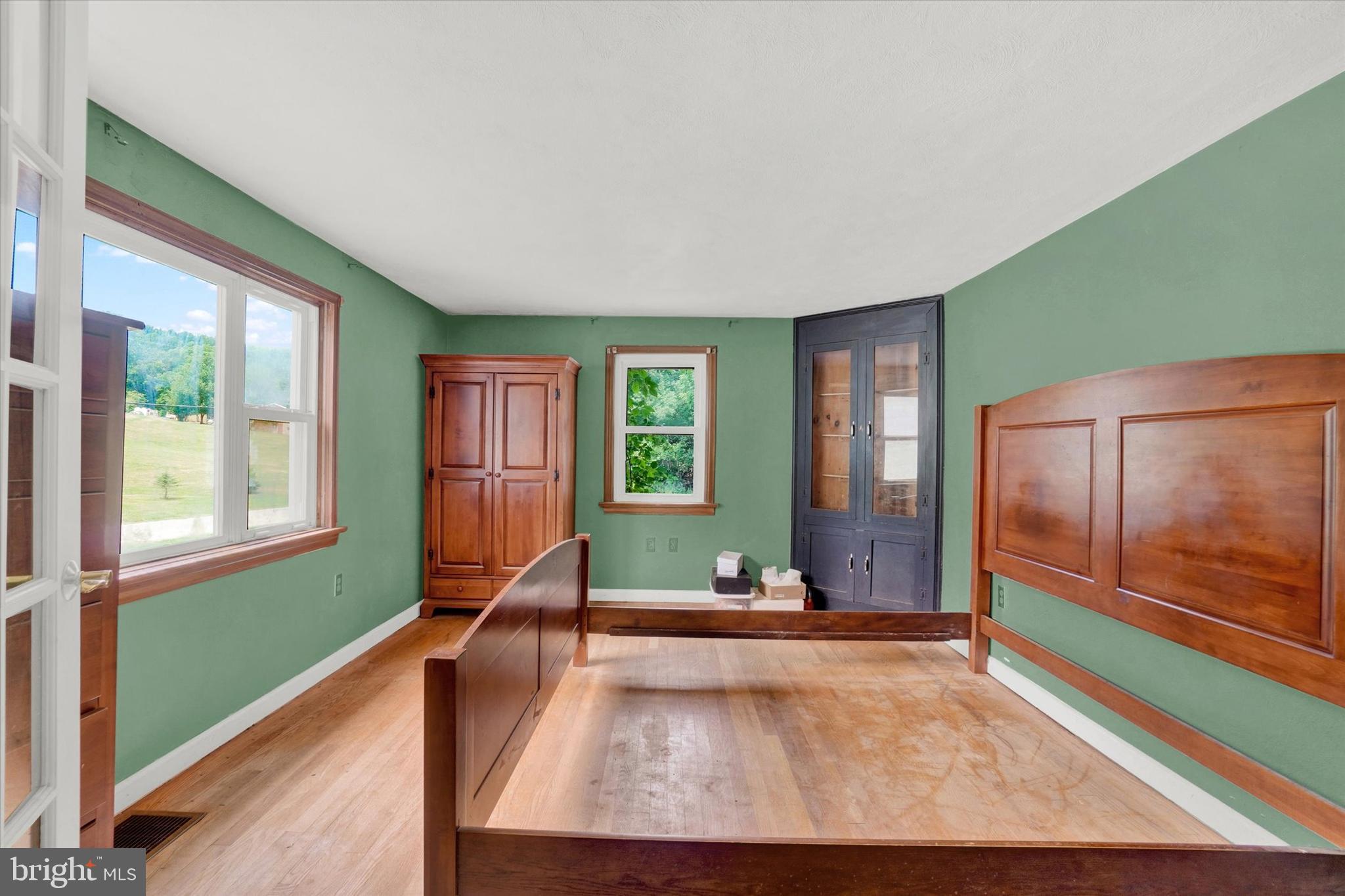 880 Cherry Orchard Road Dover, PA 17315 - Photo 4 of 26 Gallery Image 4