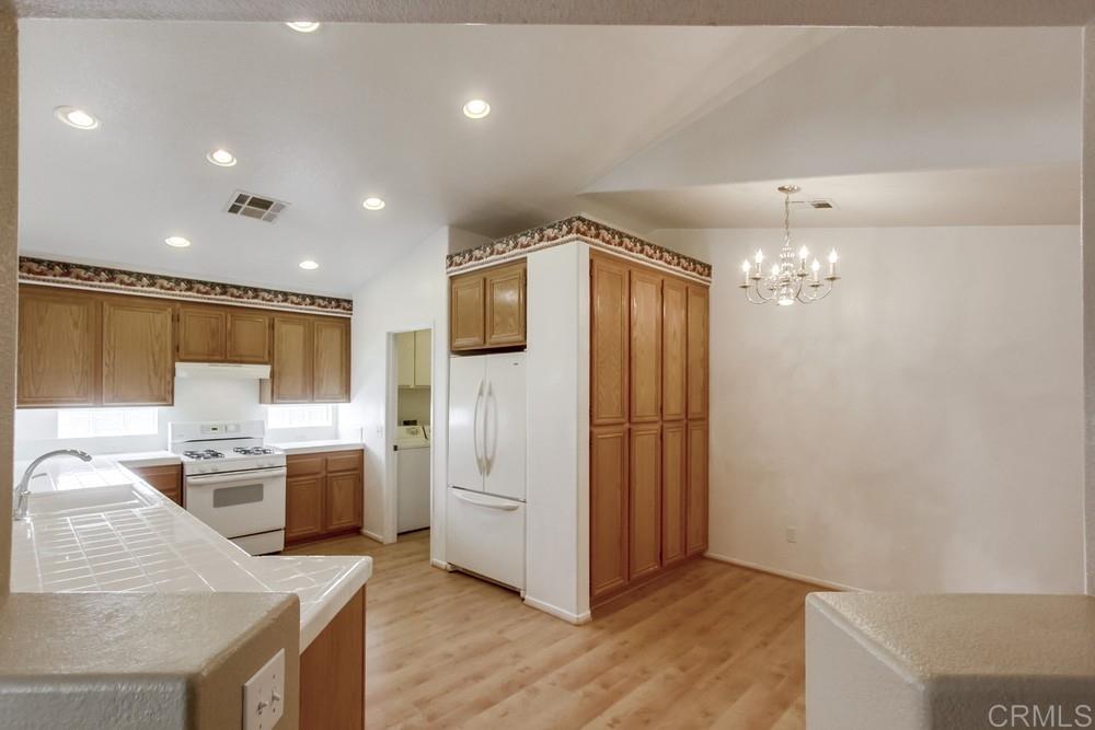 2313 Hyacinth Road Alpine, CA 91901 - Photo 8 of 25