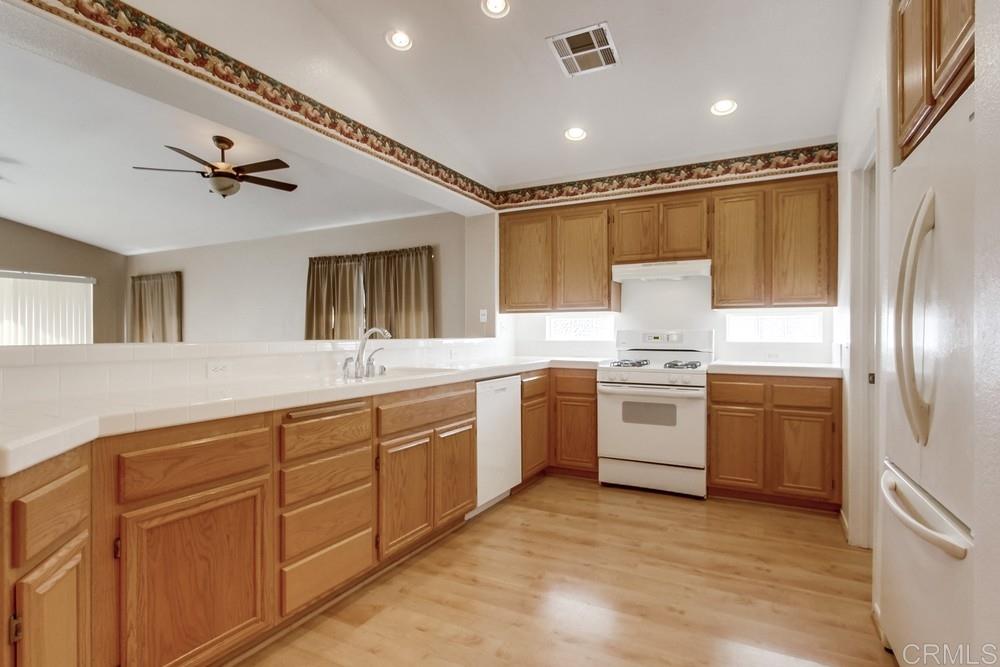 2313 Hyacinth Road Alpine, CA 91901 - Photo 9 of 25