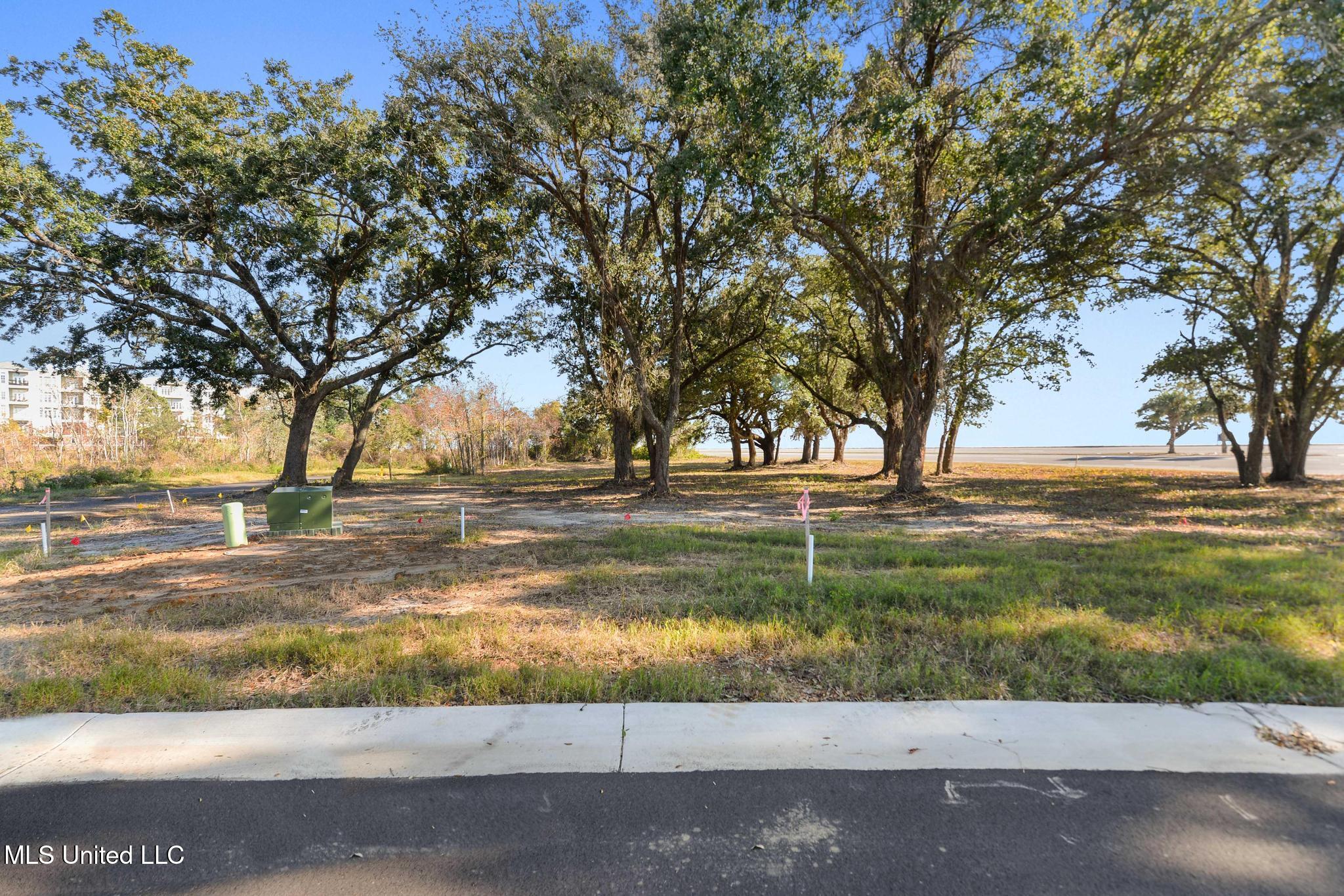 128 Live Oak Way Pass Christian, MS 39571 - Photo 9 of 14 026