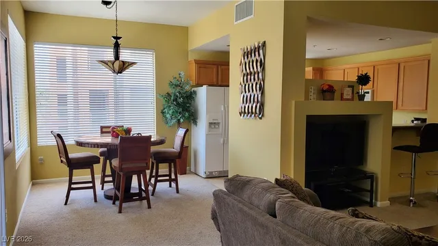 $1,900 | 47 East Agate Avenue, Unit 308, Las Vegas, NV 89123
