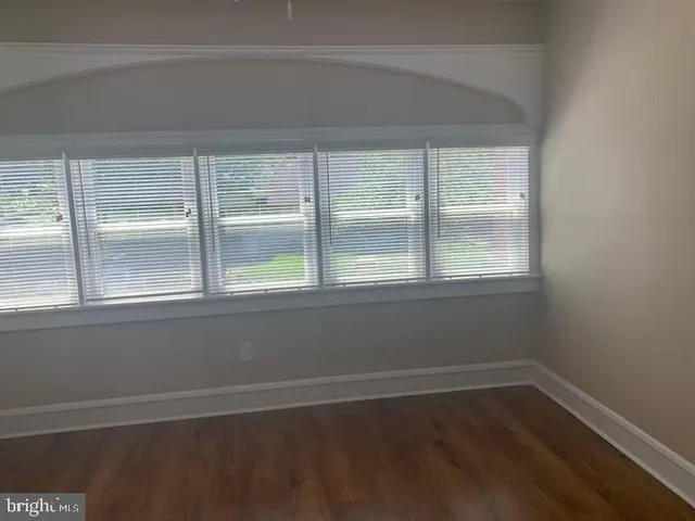 $1,975 | 135 Park Place, Unit B, Audubon, NJ 08106