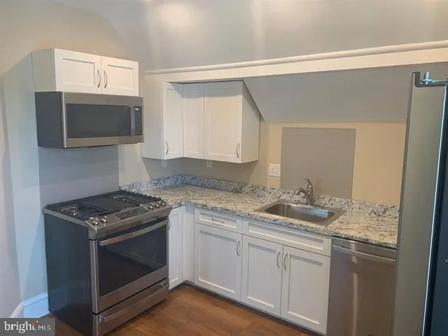 $1,975 | 135 Park Place, Unit B, Audubon, NJ 08106