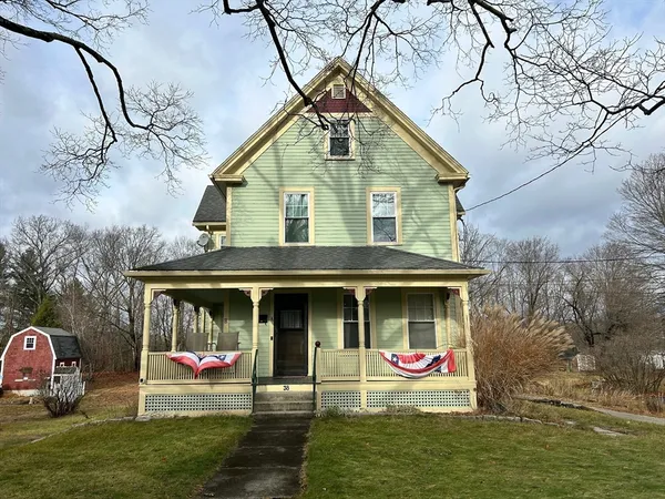 $2,300 | 38 Elmwood Street, Unit B, South Grafton, MA 01560