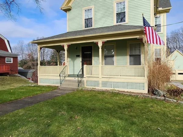$2,300 | 38 Elmwood Street, Unit B, Grafton, MA 01560