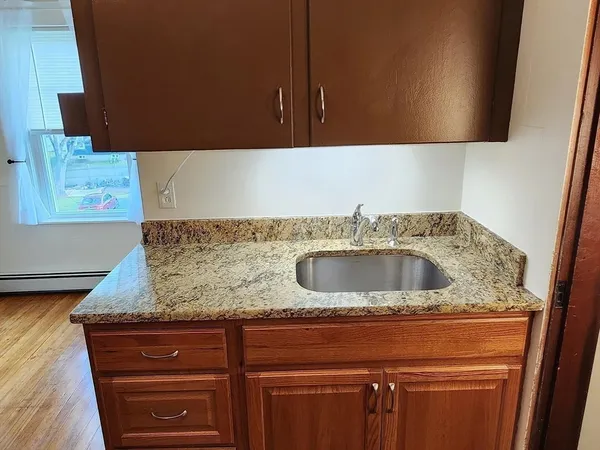 $2,300 | 38 Elmwood Street, Unit B, South Grafton, MA 01560