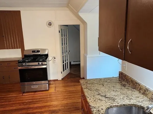 $2,300 | 38 Elmwood Street, Unit B, Grafton, MA 01560