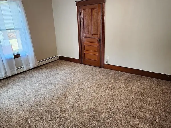 $2,300 | 38 Elmwood Street, Unit B, South Grafton, MA 01560