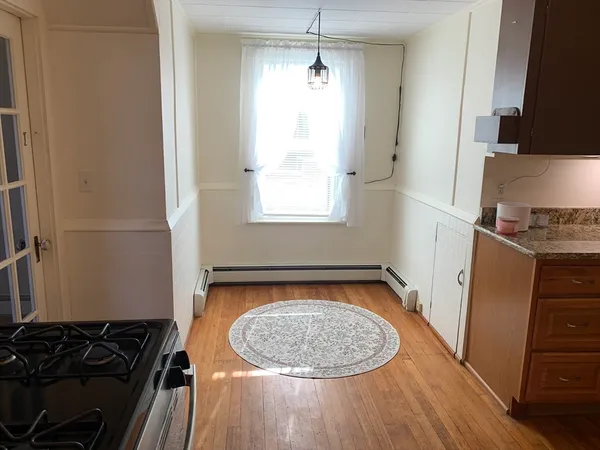 $2,300 | 38 Elmwood Street, Unit B, Grafton, MA 01560