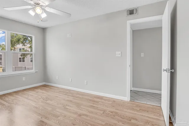 $329,000 | 200 Pensacola Beach Road, Unit H1, Gulf Breeze, FL 32561