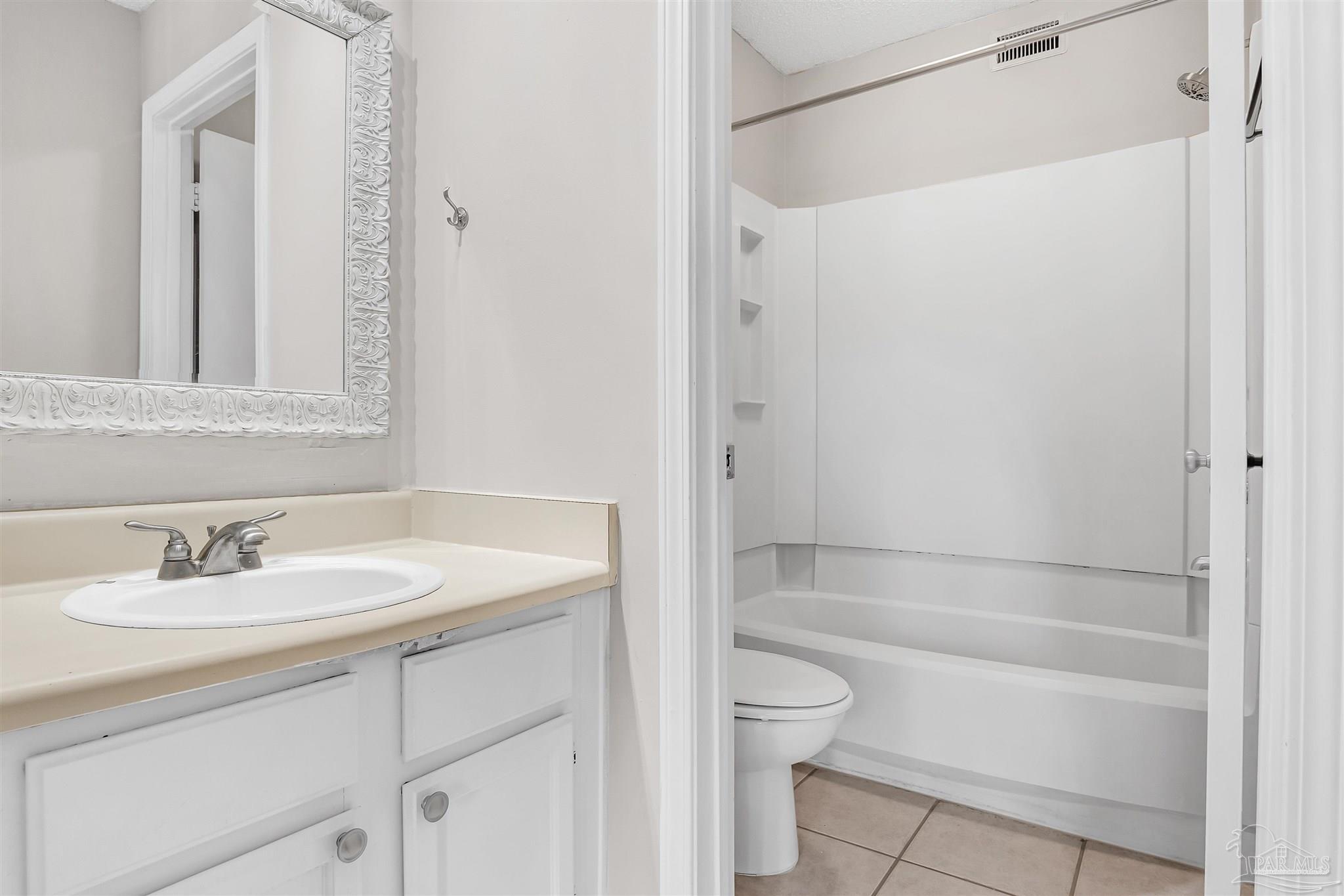 200 Pensacola Beach Road, Unit H1 Gulf Breeze, FL 32561 - Photo 13 of 39