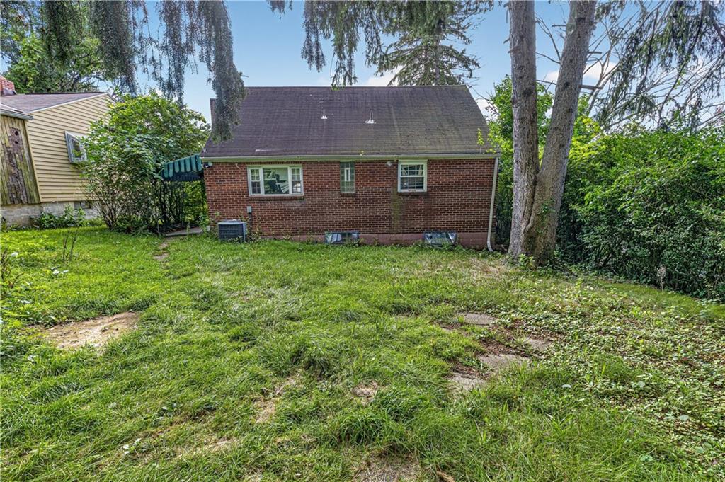 236 Hulton Road Verona, PA 15147 - Photo 14 of 16 Gallery Image 14