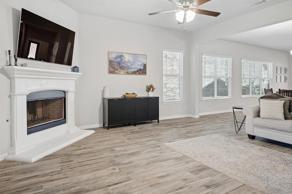 15057 Ted Trail Aledo, TX 76008 - Photo 17 of 35 Room for entertaining!