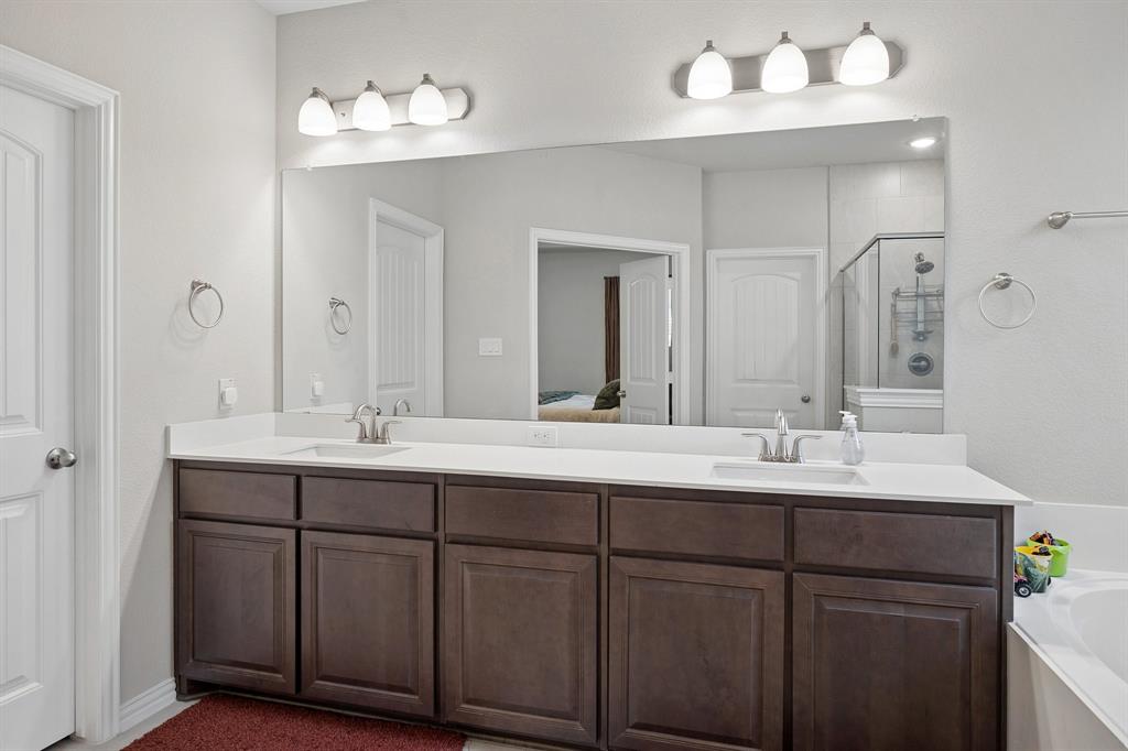 15057 Ted Trail Aledo, TX 76008 - Photo 21 of 35 Primary bath