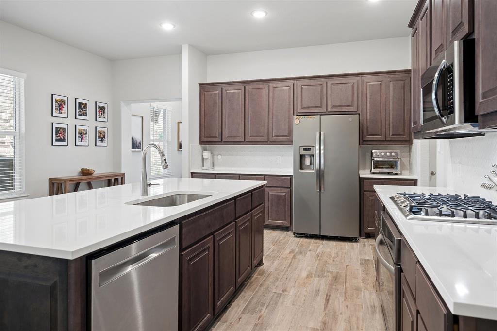 15057 Ted Trail Aledo, TX 76008 - Photo 9 of 35 Updated stainless appliances