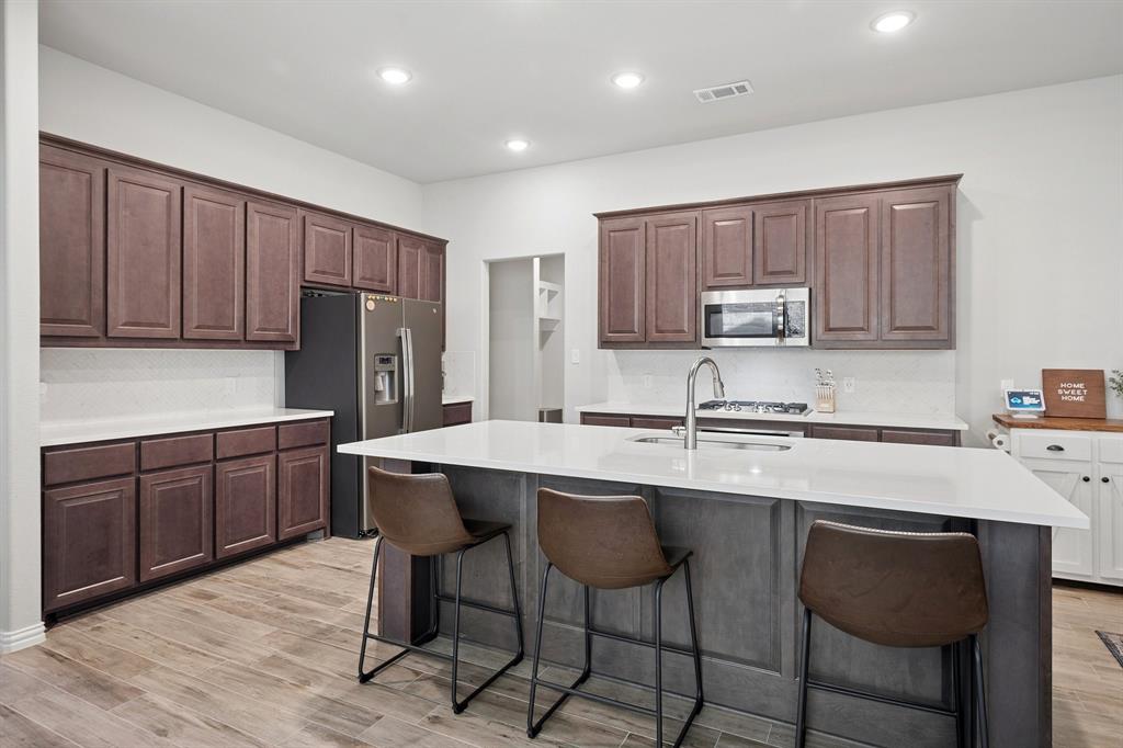 15057 Ted Trail Aledo, TX 76008 - Photo 10 of 35 Eat in breakfast area