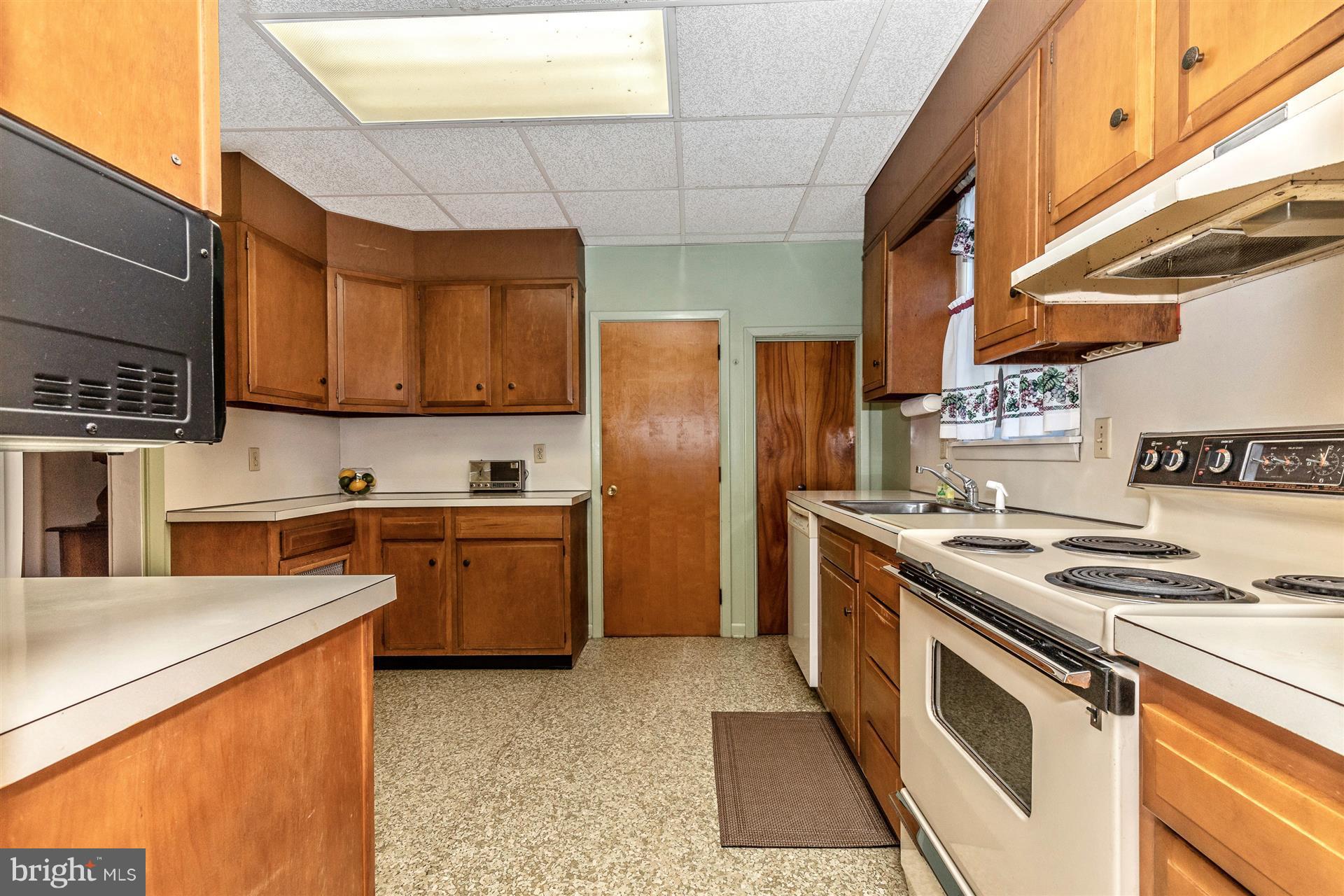 11324 Angleberger Road Thurmont, MD 21788 - Photo 10 of 27 Lots of cabinet space in kitchen