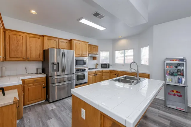 $550,000 | 5524 North Olinda Avenue, Fresno, CA 93723