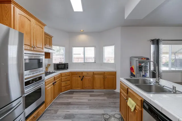 $550,000 | 5524 North Olinda Avenue, Fresno, CA 93723