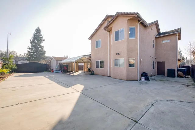 $550,000 | 5524 North Olinda Avenue, Fresno, CA 93723