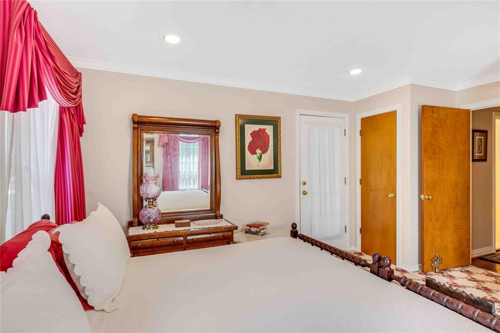 216 McMillen Road Lucas, TX 75002 - Photo 20 of 36 a living room with furniture and a window