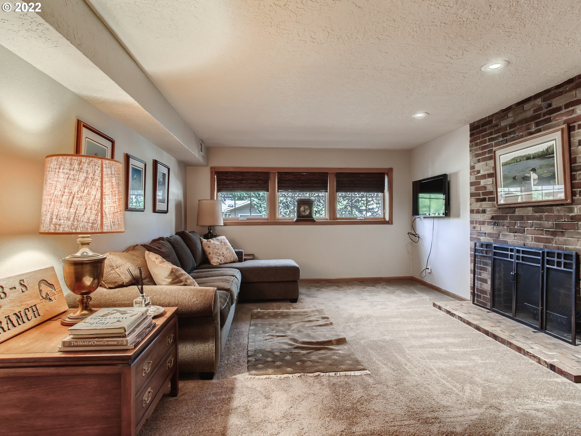 3420 Southwest Marigold Street Portland, OR 97219 - Photo 18 of 30 Gallery Image 18