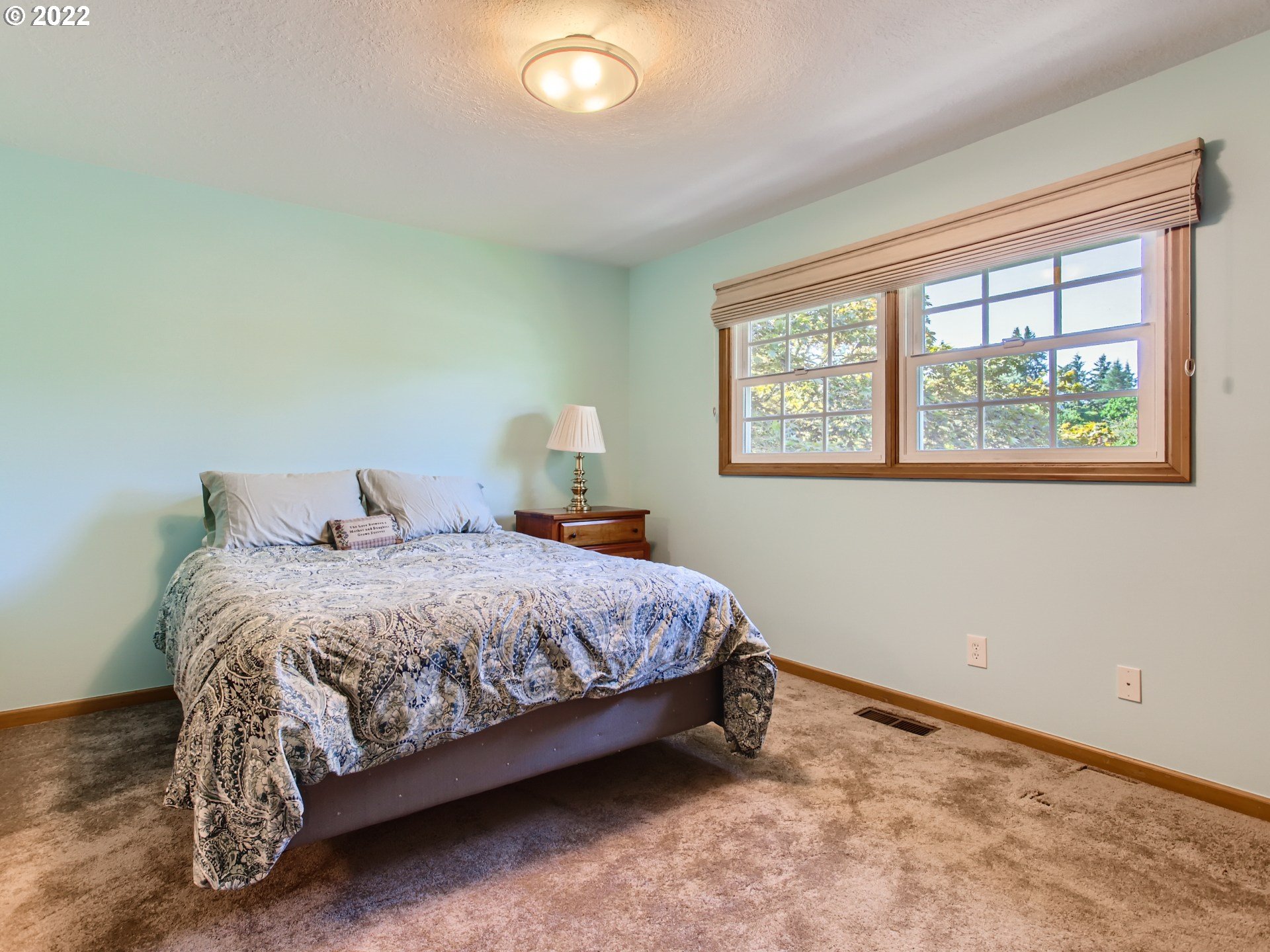 3420 Southwest Marigold Street Portland, OR 97219 - Photo 10 of 30 Gallery Image 10