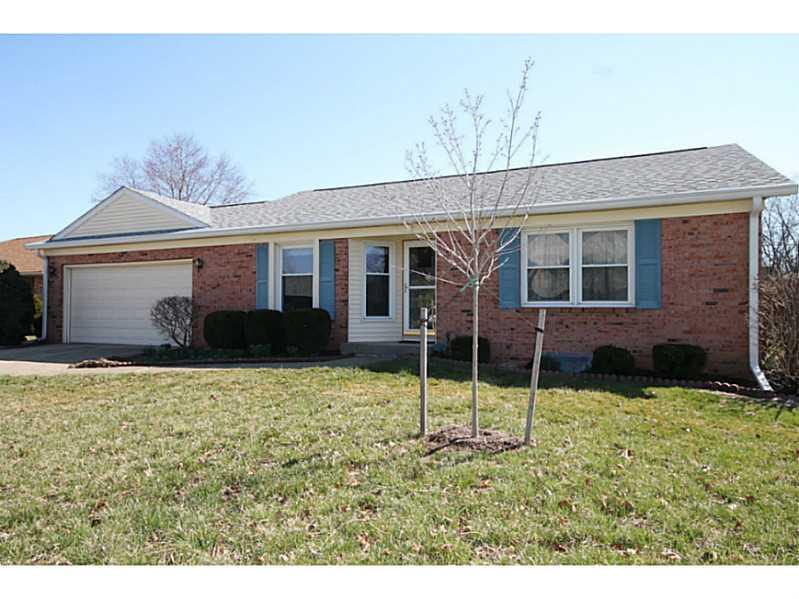 3351 Briar Ridge Way Columbus, IN 47203 - Photo 1 of 24 Gallery Image 1
