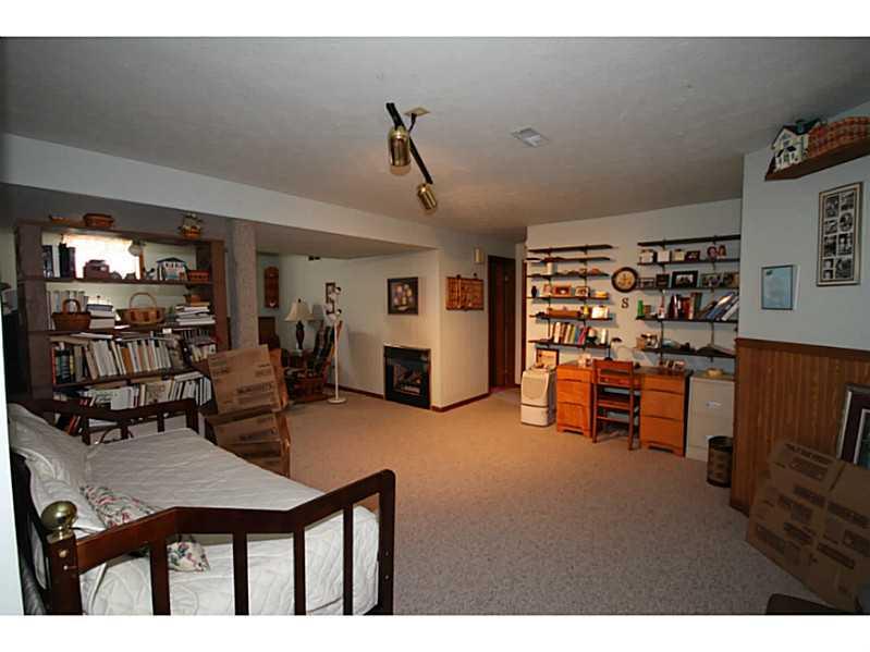 3351 Briar Ridge Way Columbus, IN 47203 - Photo 19 of 24 Gallery Image 19