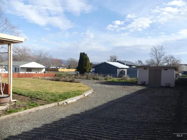 $350,000 | 2733 Rainier Street, Clarkston, WA 99403