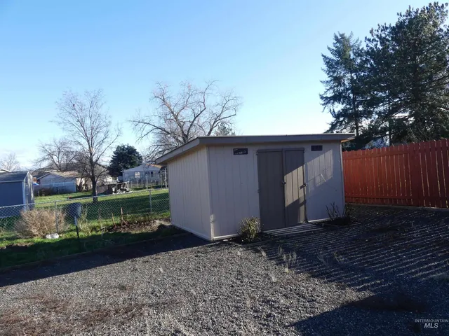 $350,000 | 2733 Rainier Street, Clarkston, WA 99403