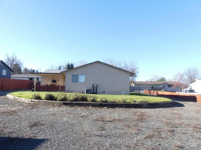 $350,000 | 2733 Rainier Street, Clarkston, WA 99403