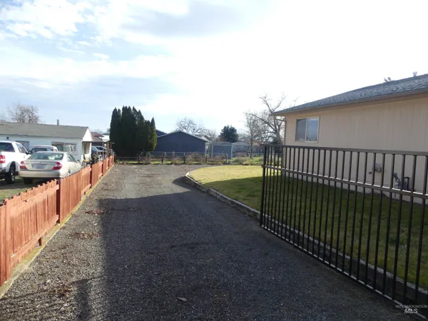 $350,000 | 2733 Rainier Street, Clarkston, WA 99403