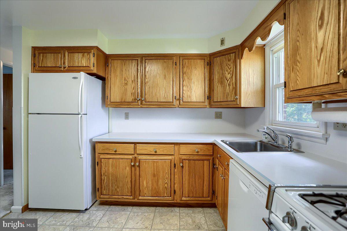 3225 Batesfield Road Harrisburg, PA 17109 - Photo 16 of 35 Gallery Image 16