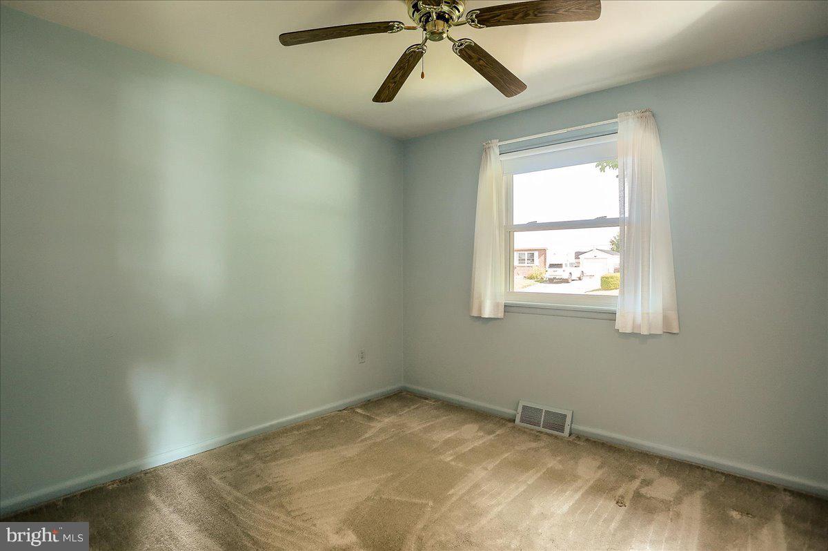 3225 Batesfield Road Harrisburg, PA 17109 - Photo 17 of 35 Gallery Image 17