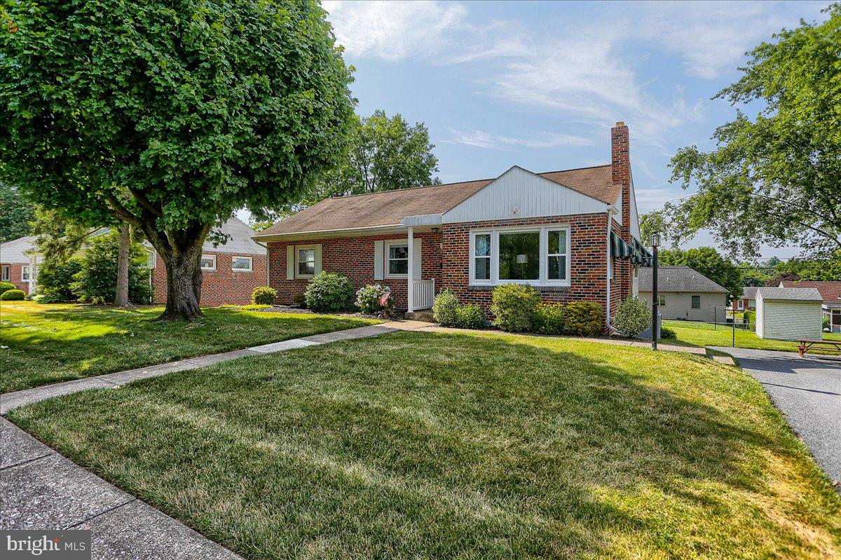 3225 Batesfield Road Harrisburg, PA 17109 - Photo 5 of 35 Gallery Image 5