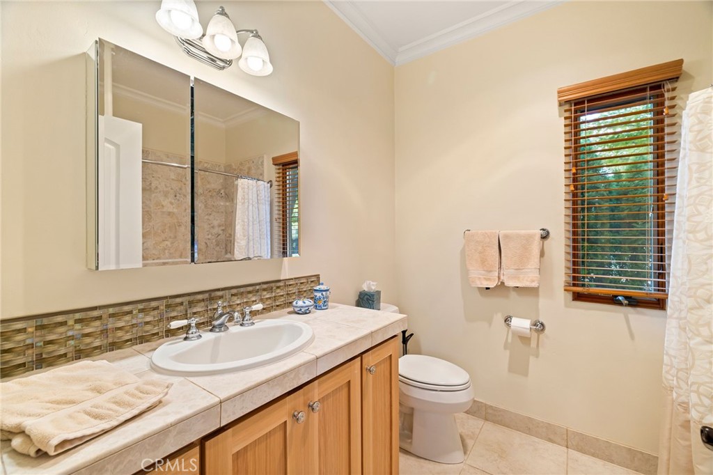 1479 Oak Ridge Drive Chico, CA 95928 - Photo 10 of 58