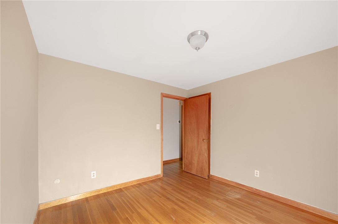 107 Dexterdale Road Providence, RI 02906 - Photo 12 of 30 Gallery Image 12