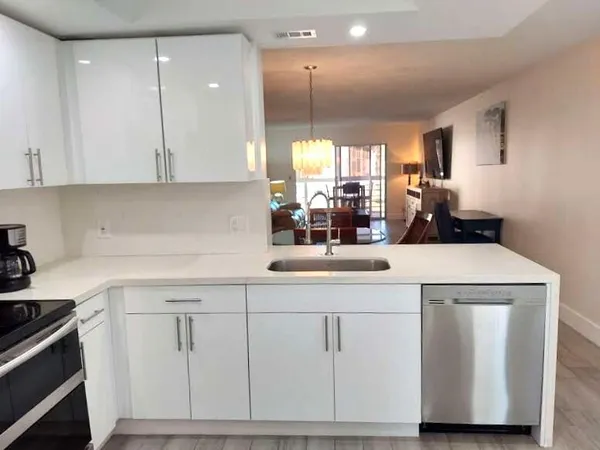 $1,800 | 2903 Victoria Circle, Coconut Creek, FL 33066