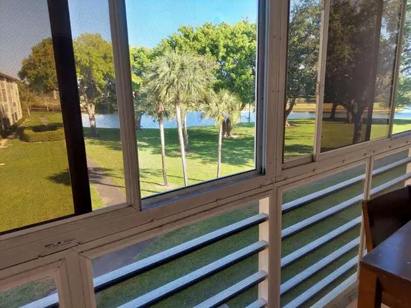 $1,800 | 2903 Victoria Circle, Coconut Creek, FL 33066