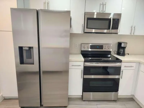 $1,800 | 2903 Victoria Circle, Coconut Creek, FL 33066