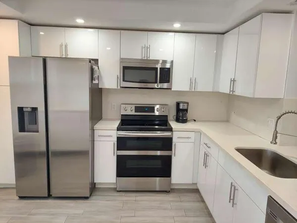 $1,800 | 2903 Victoria Circle, Coconut Creek, FL 33066