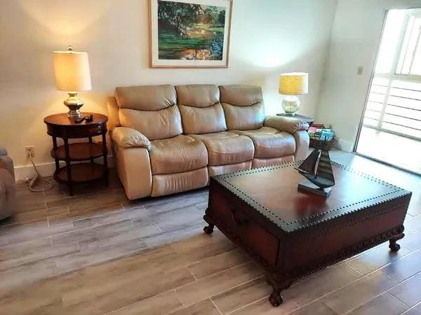 $1,800 | 2903 Victoria Circle, Coconut Creek, FL 33066