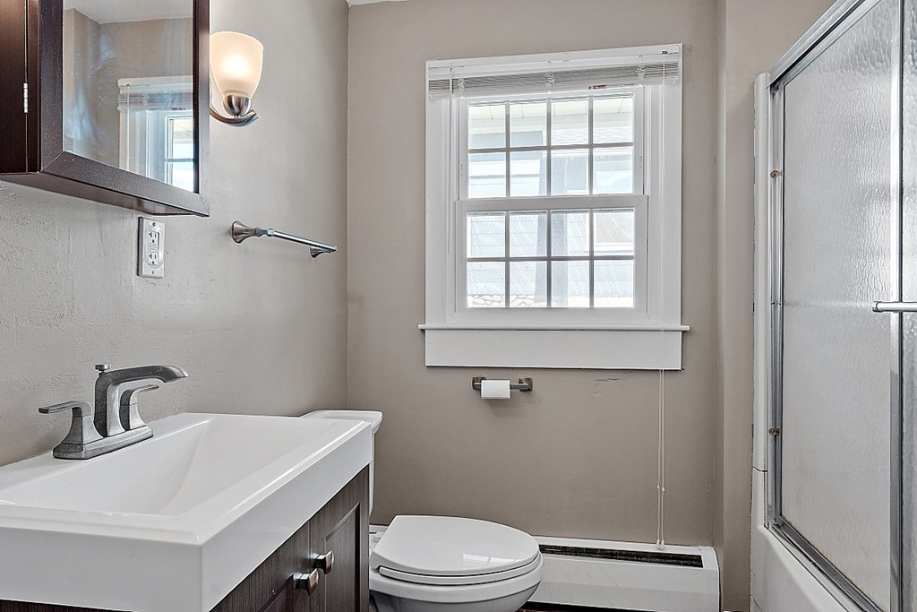 18 Ashburnham Road Worcester, MA 01605 - Photo 19 of 31 Gallery Image 19