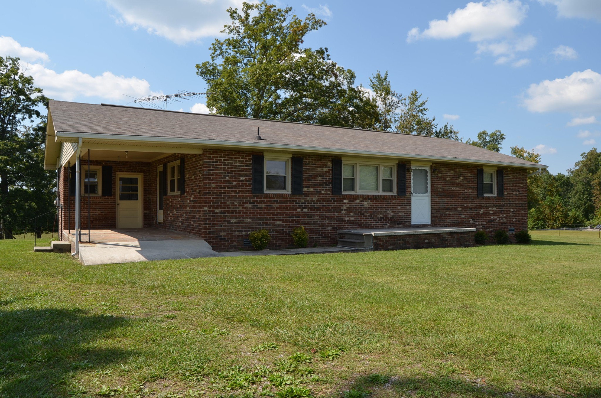 3046 Pow Camp Road Crossville, TN 38572 - Photo 1 of 31 Gallery Image 1